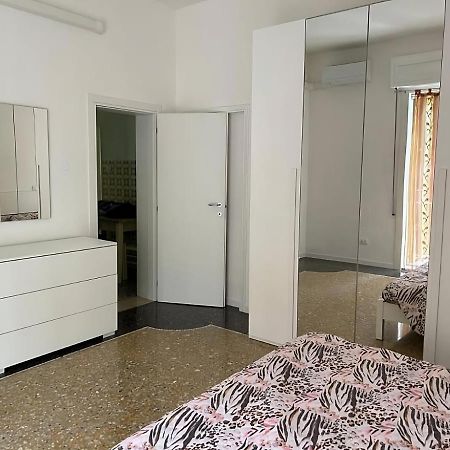 Gg Apartment Salò Eksteriør billede